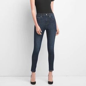 GAP Dark Wash Skinny Jeans